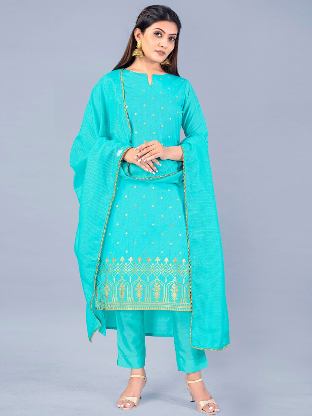 

FASHION DREAM Women Blue Ethnic Motifs Printed Silk Crepe Kurta Set