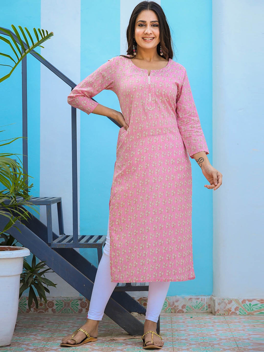 

KAAJH Floral Printed Round Neck Cotton Kurta, Peach