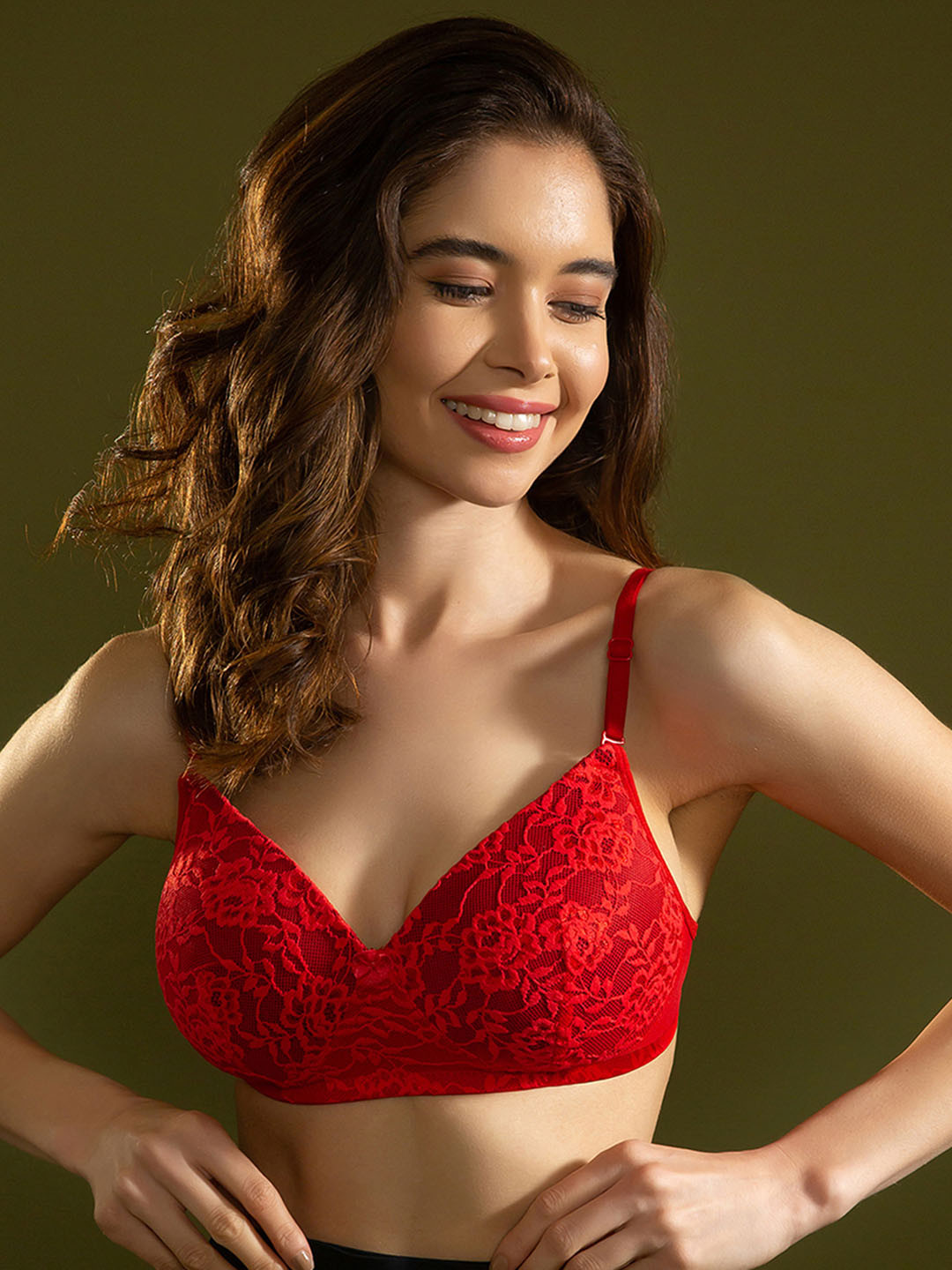 

Clovia Lightly Padded Bra, Red