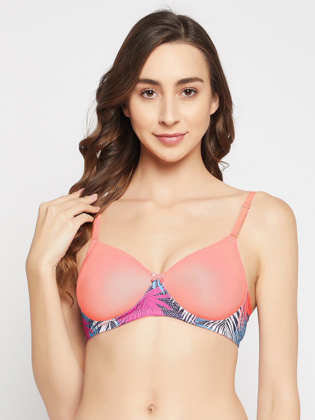 

Clovia Solid Padded Non-Wired Full Cup Multiway Bra, Peach