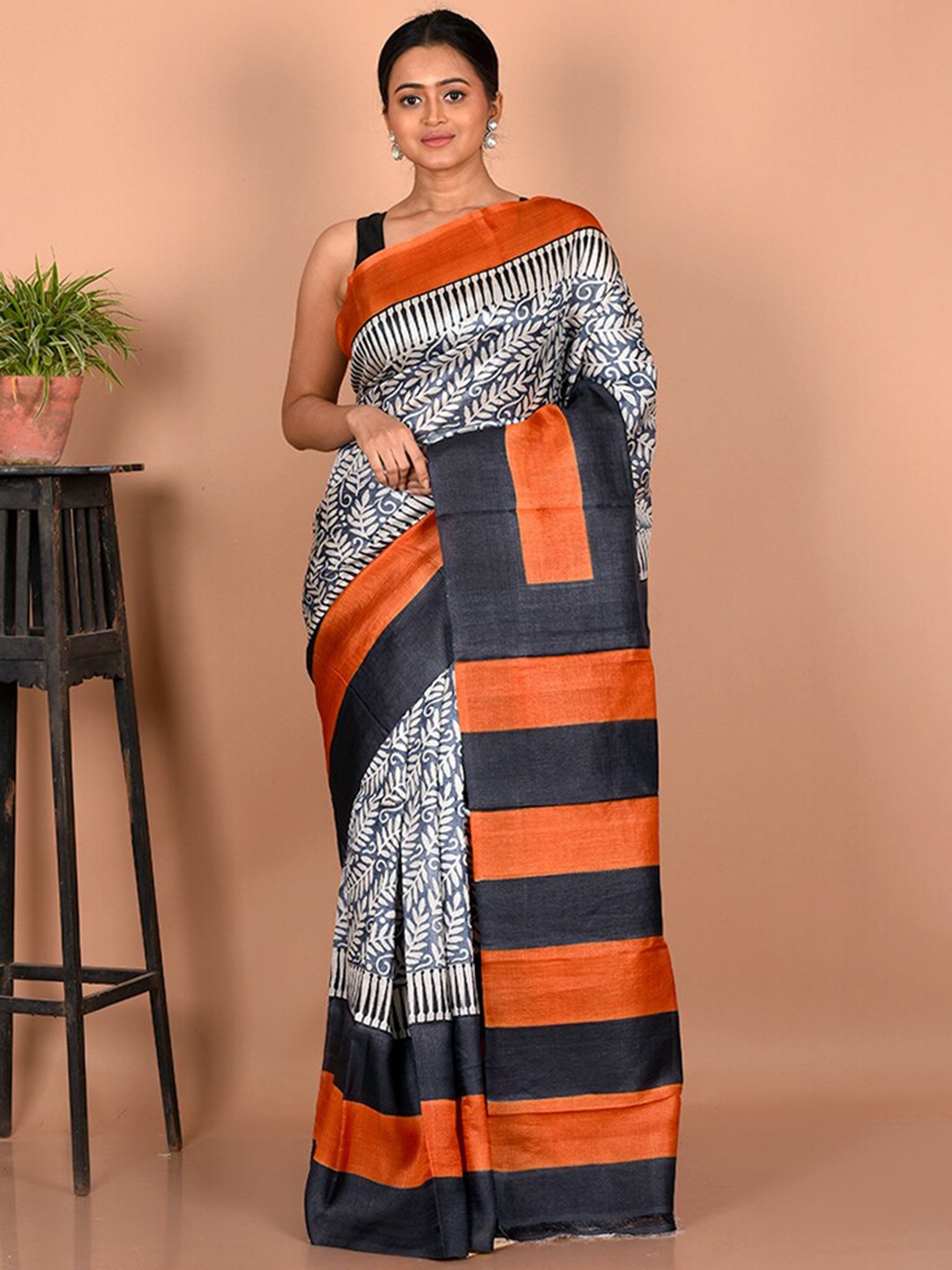 

AllSilks Floral Tussar Saree, Grey