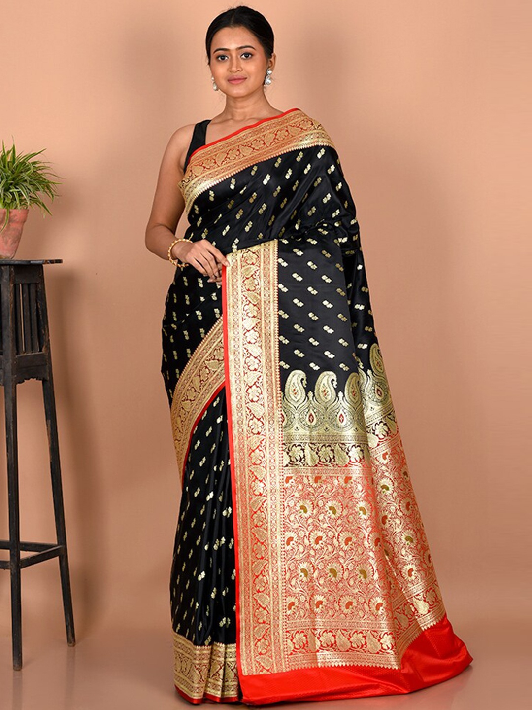 

AllSilks Woven Design Printed Zari Silk Blend Banarasi Saree With Blouse Piece, Black