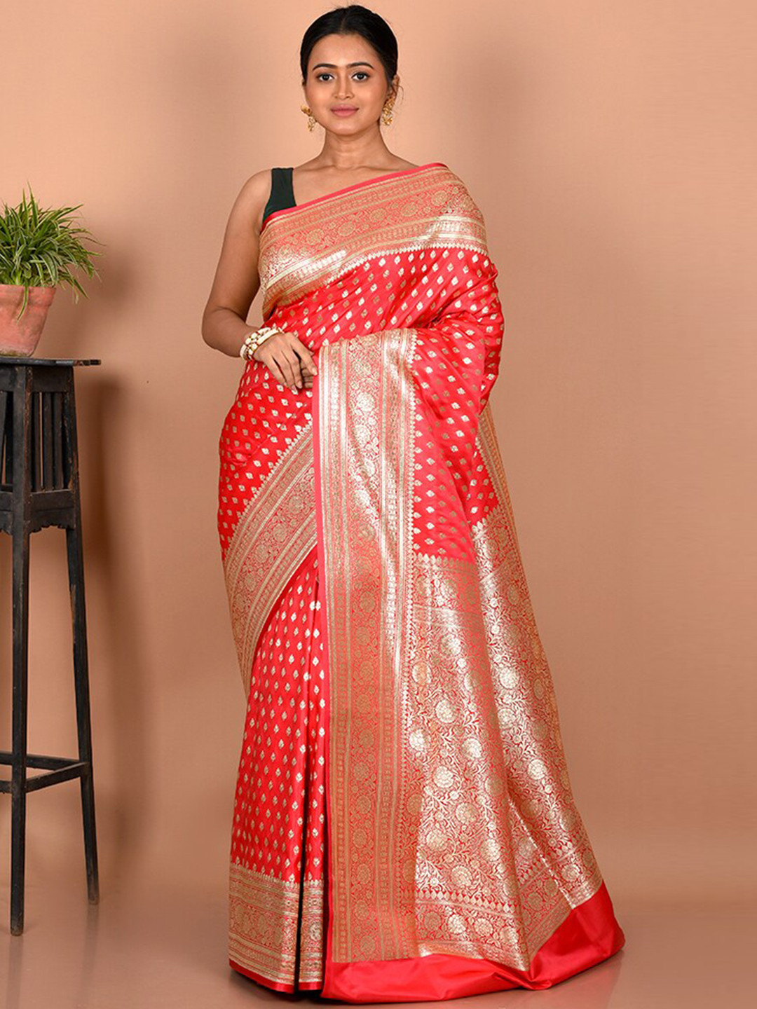 

AllSilks Woven Design Zari Silk Blend Banarasi Saree, Pink