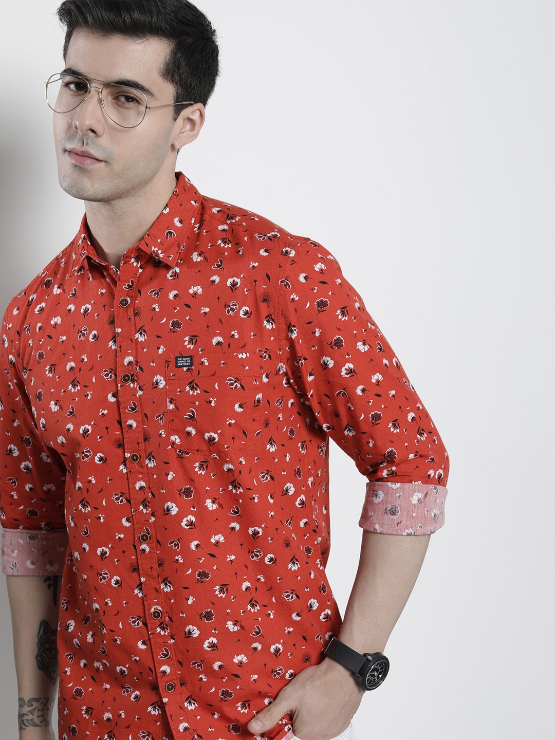 

The Indian Garage Co Men Red Floral Printed Cotton Casual Shirt