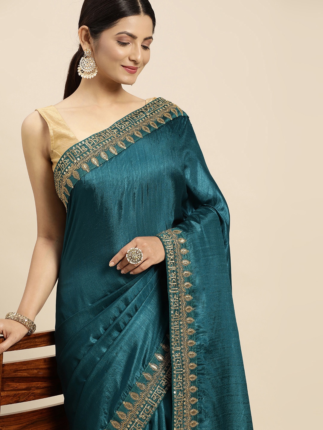 

VASTRANAND Woven Design Embroidered Saree, Teal