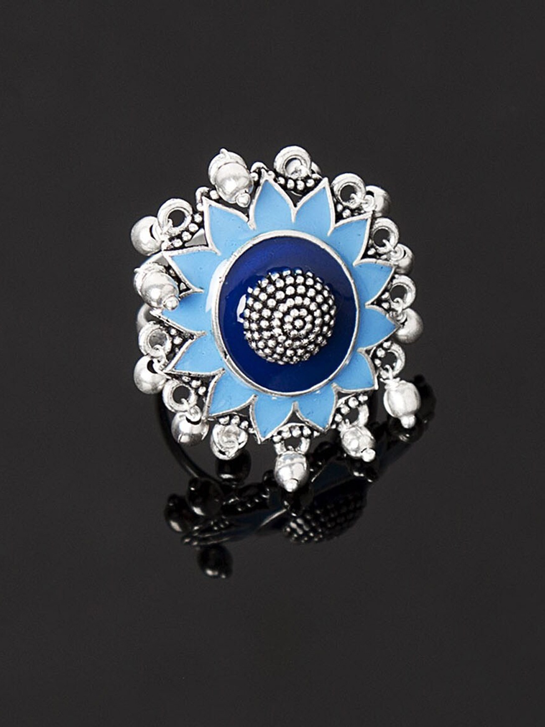 

Voylla Women Silver-Plated Floral Finger Ring