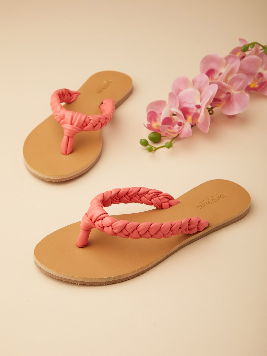 

Tokyo Talkies Women T-Strap Flats, Coral
