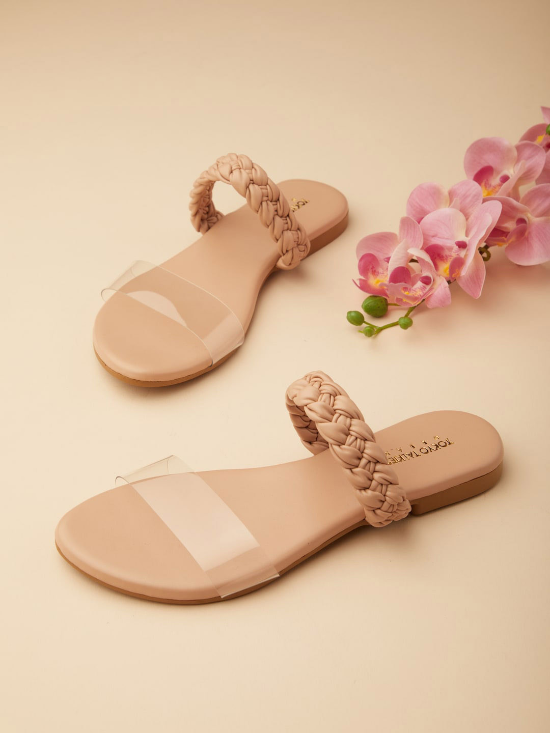 

Tokyo Talkies Women Open Toe Flats, Nude