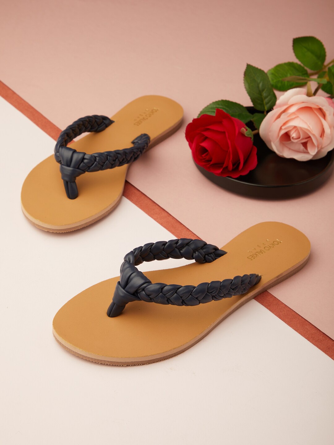

Tokyo Talkies Women T-Strap Flats, Navy blue