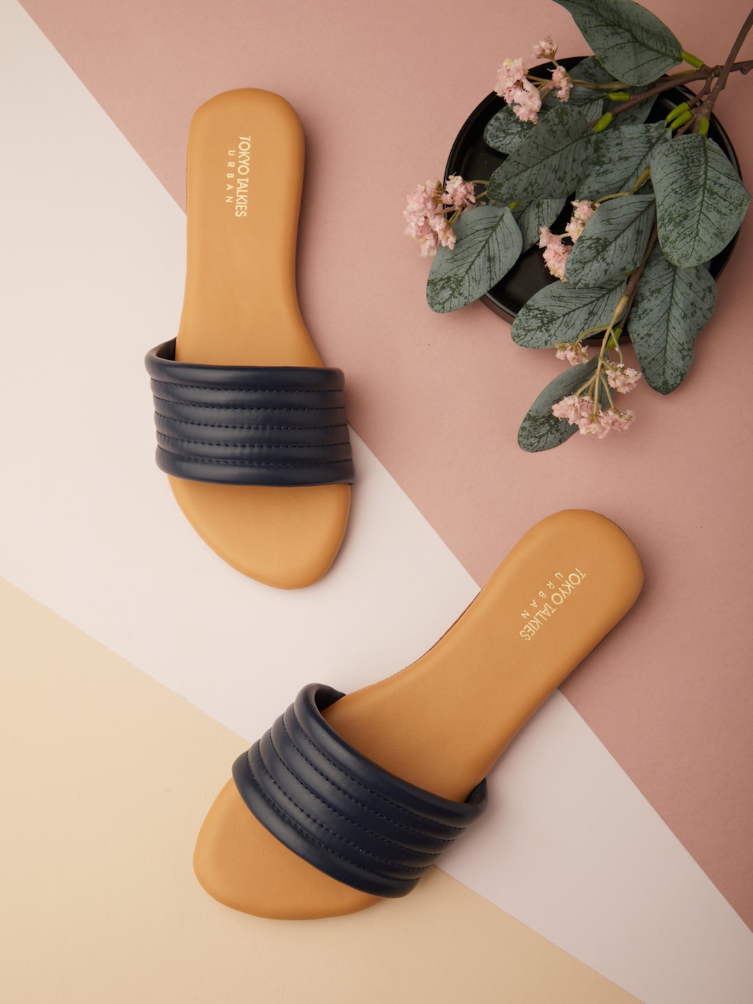 

Tokyo Talkies Women Open Toe Flats, Navy blue