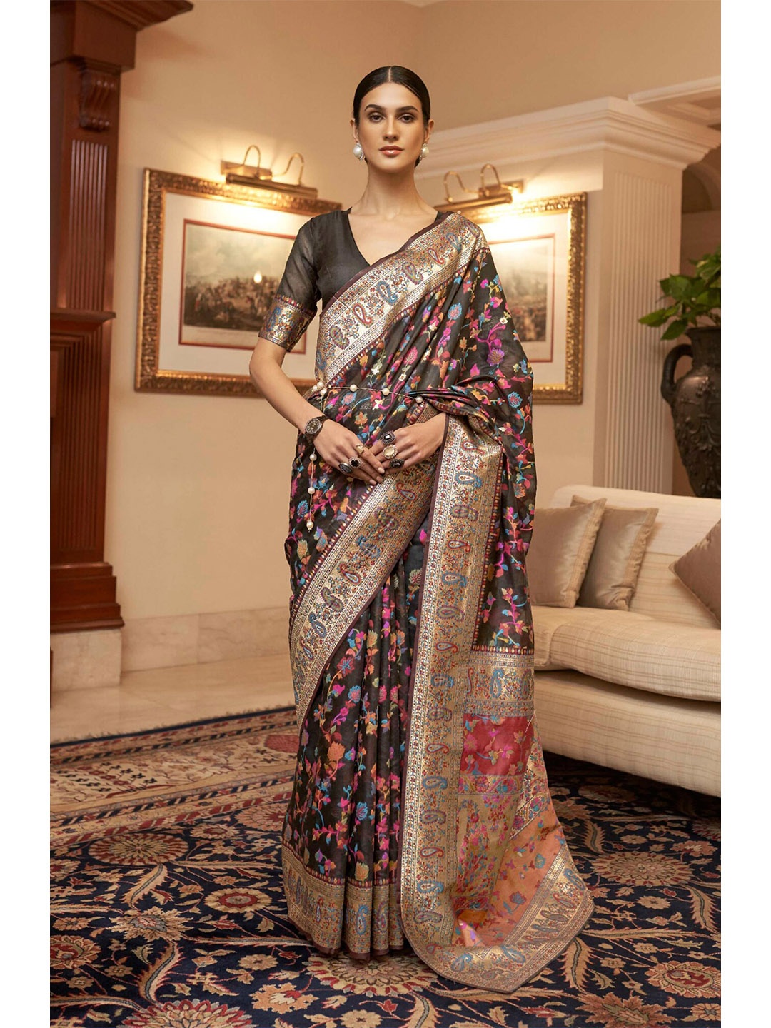 

Ekta Textiles Floral Zari Pure Silk Banarasi Saree, Black