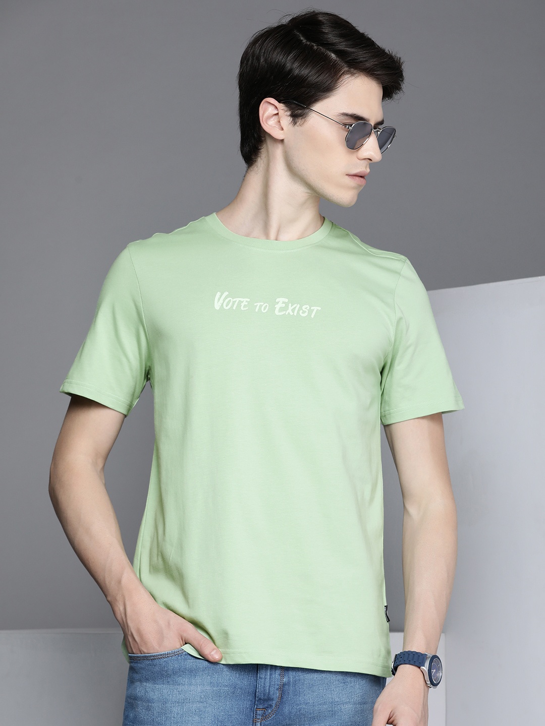 

Kenneth Cole Men Pure Cotton Typography Printed T-shirt, Green