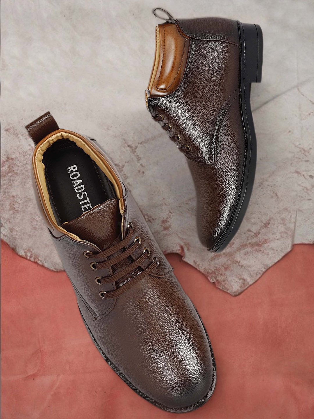 

Roadster Men Casual Regular Boots, Brown