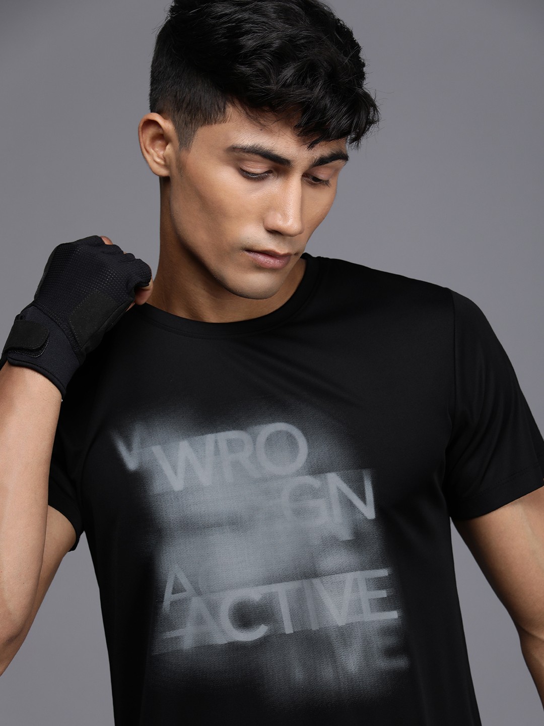 

WROGN ACTIVE Typography Printed Dry-Pro Slim Fit T-shirt, Black