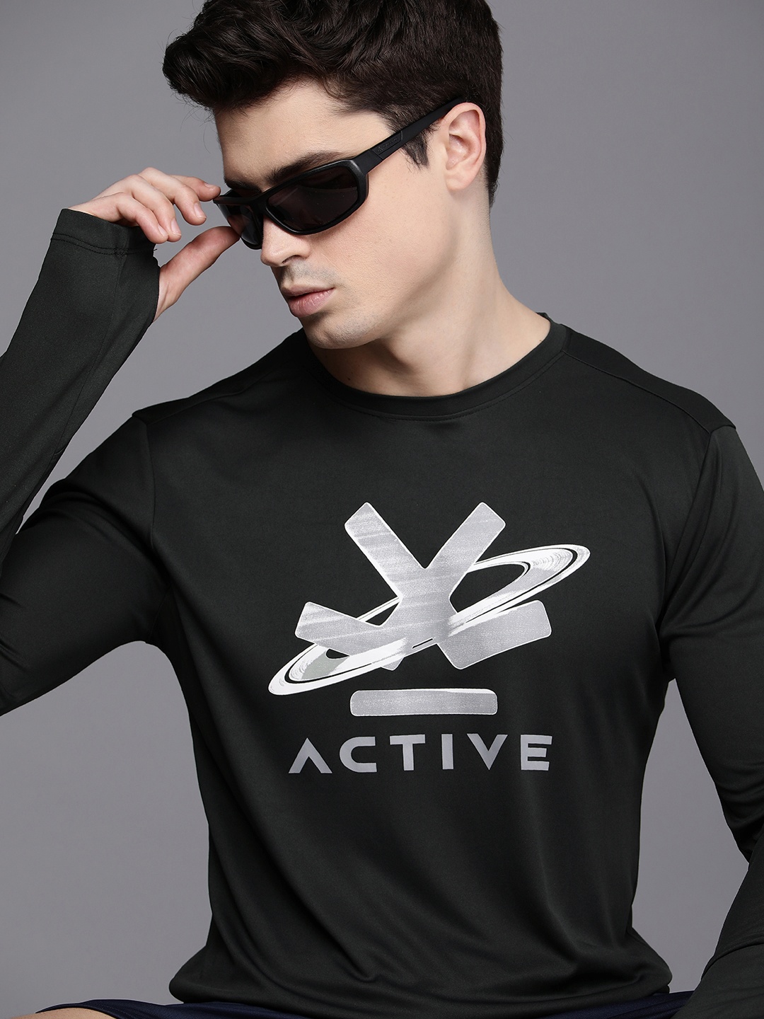 

WROGN ACTIVE Brand Logo Printed Dry-Pro Slim Fit T-shirt, Black