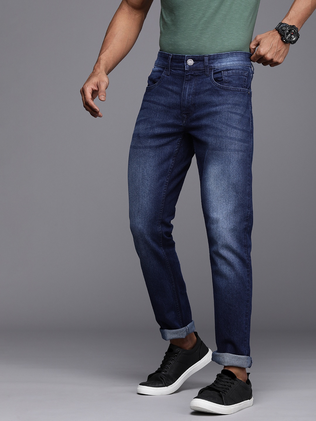 

WROGN Men Slim Fit Heavy Fade Stretchable Jeans, Blue