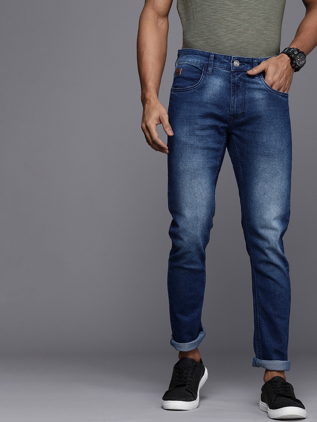 

WROGN Men Slim Fit Mid Rise Heavy Fade Stretchable Jeans, Blue