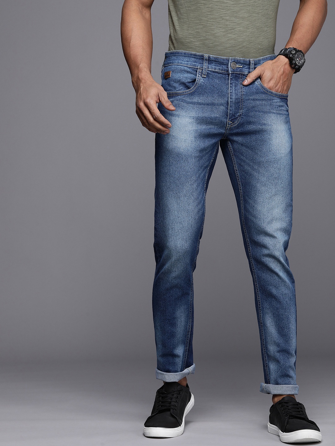 

WROGN Men Slim Fit Mid Rise Heavy Fade Stretchable Jeans, Blue