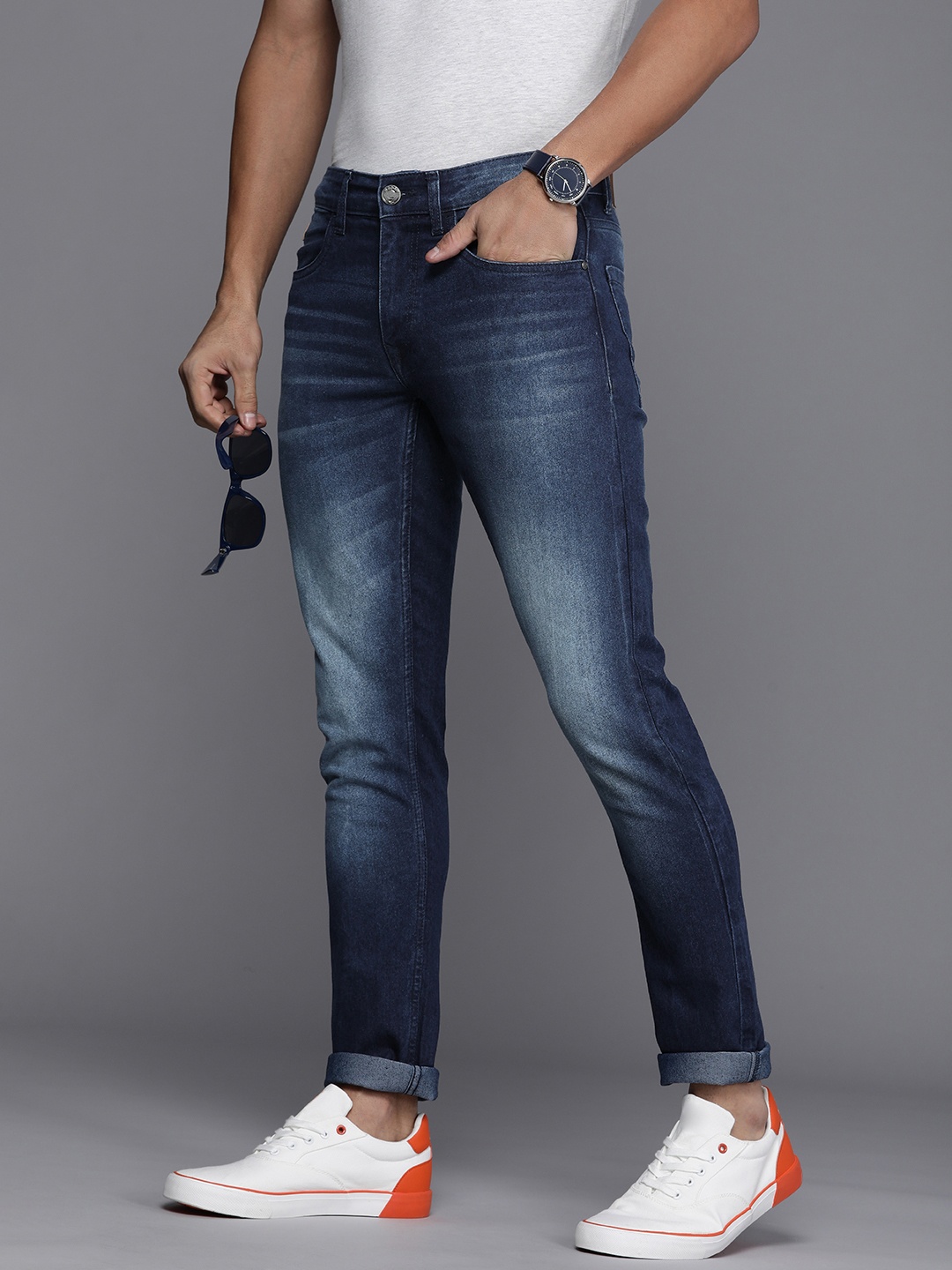

WROGN Men Heavy Fade Mid-Rise Stretchable Jeans, Blue