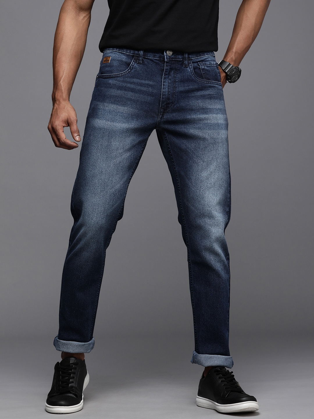 

WROGN Men Slim Fit Heavy Fade Mid-Rise Stretchable Jeans, Blue