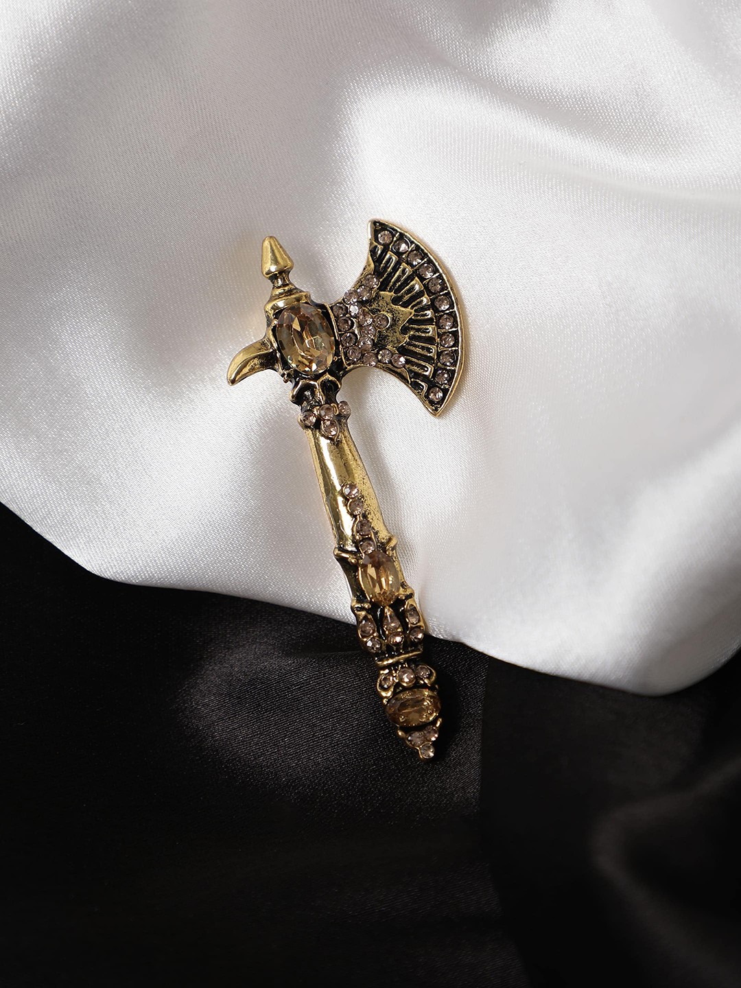 

Alvaro Castagnino Men Gold-Plated Axe Shaped Brooch