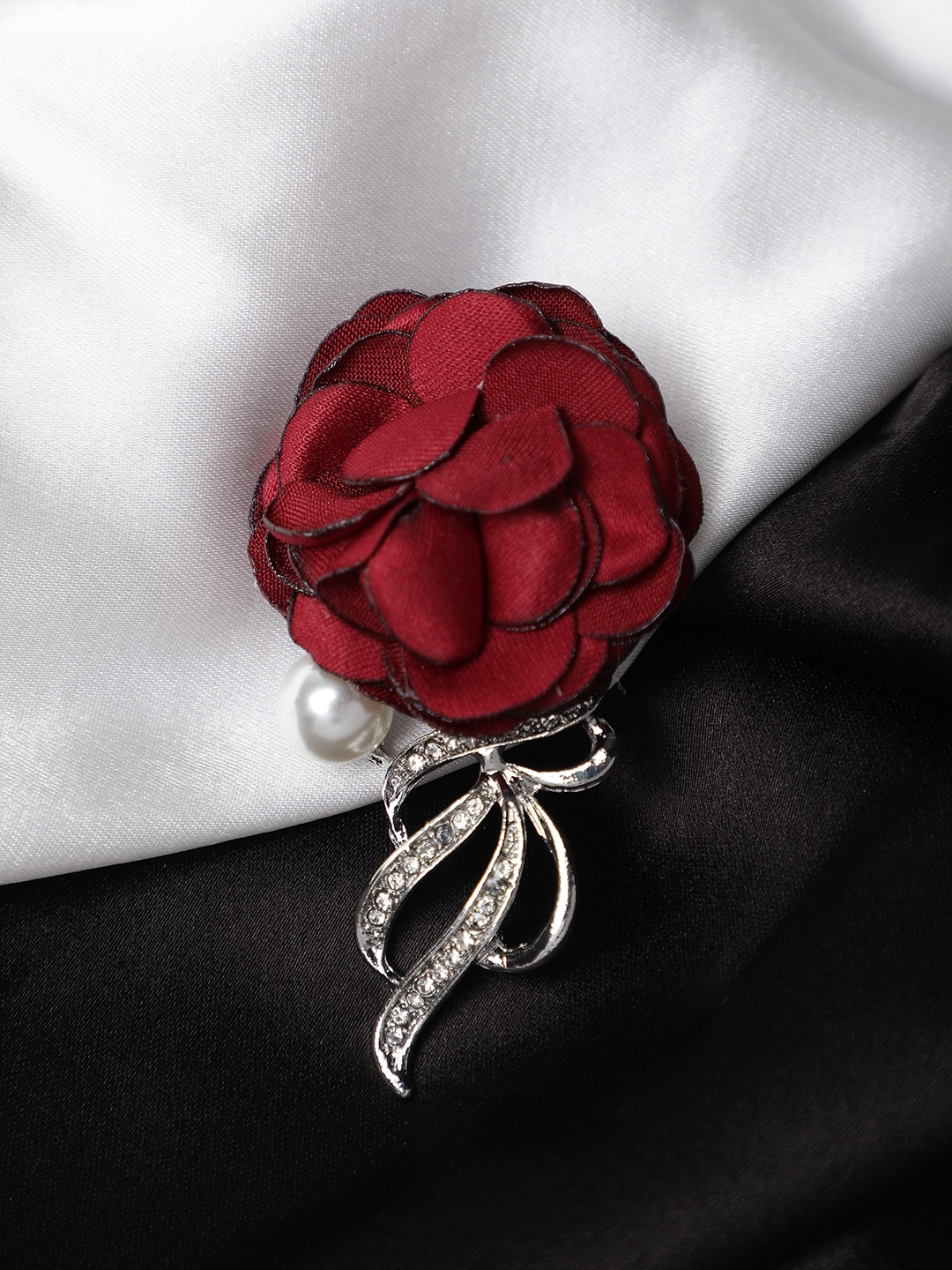 

Alvaro Castagnino Men Stone Studded Floral Brooch, Silver