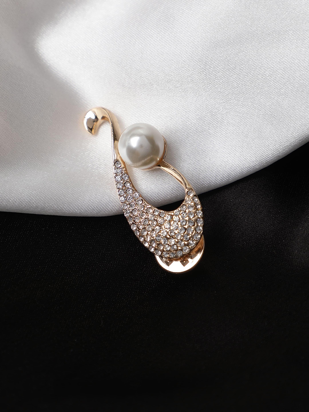

Alvaro Castagnino Men Pearl Studded Metal Brooch, Gold