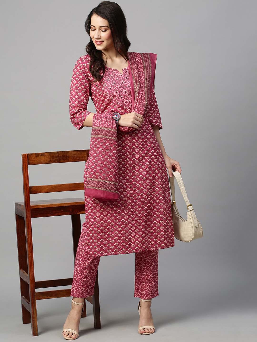 

INDYES Women Floral Printed Cotton Kurta, Pink