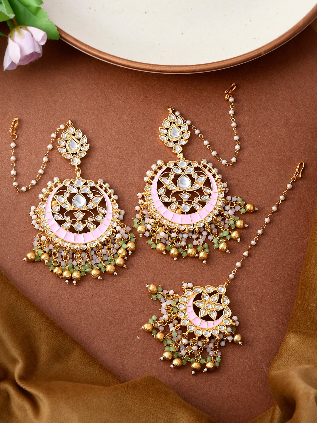 

DASTOOR Women Gold Head Jewellery & Earring Set