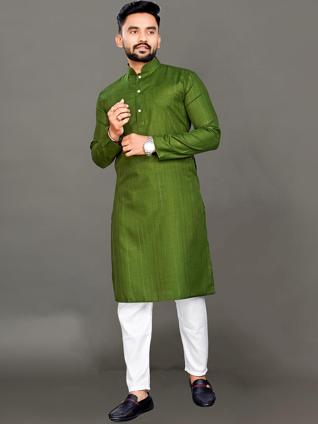 

Ekta Textiles Men Striped Pure Cotton Kurta with Pyjamas, Green