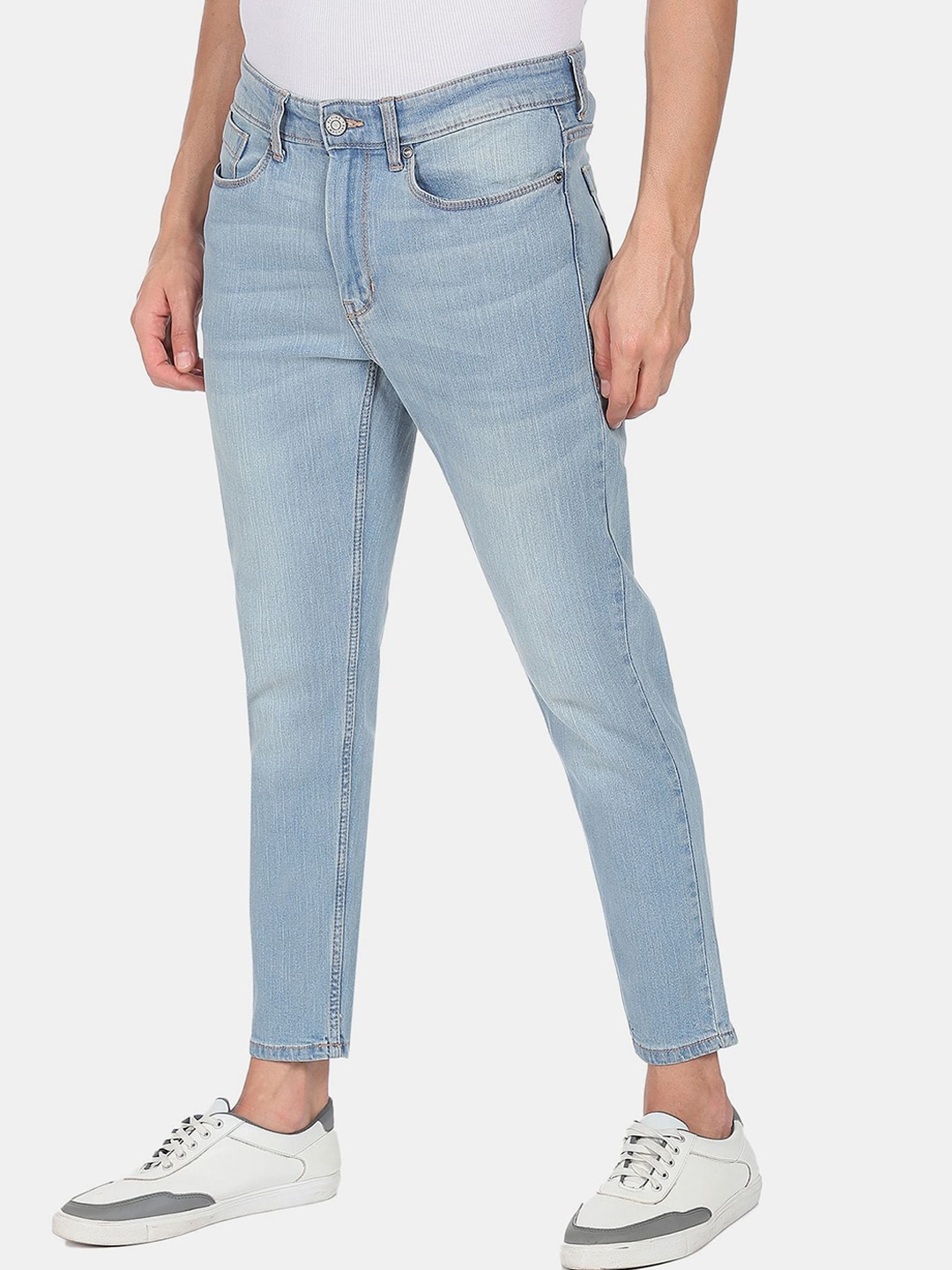 

Flying Machine Mid Rise Stone Wash Jeans, Blue