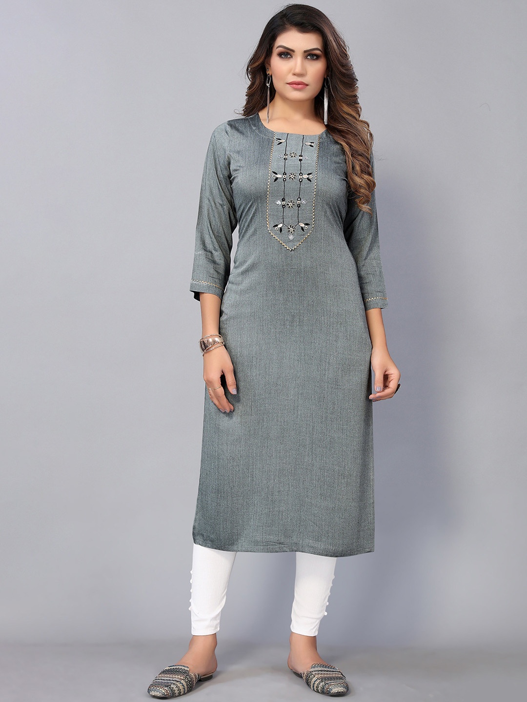 

Nimayaa Embellished Yoke Design Cotton Kurta, Grey