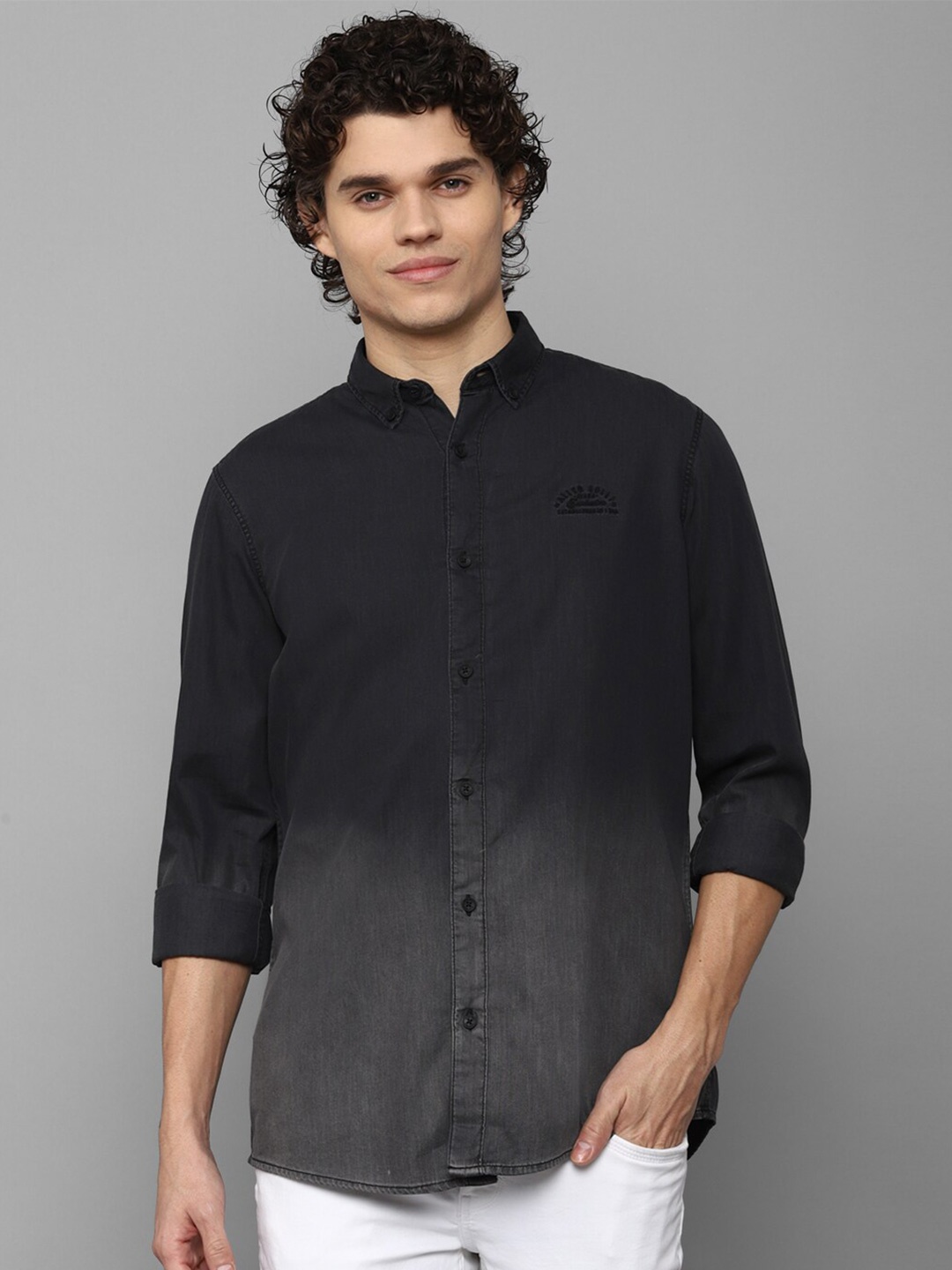 

Allen Solly Sport Men Pure Cotton Faded Casual Shirt, Black