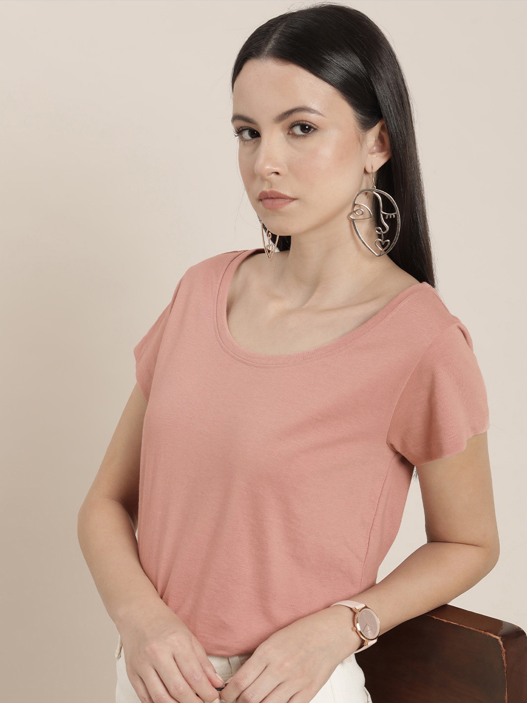 

her by invictus Round Neck T-shirt, Pink