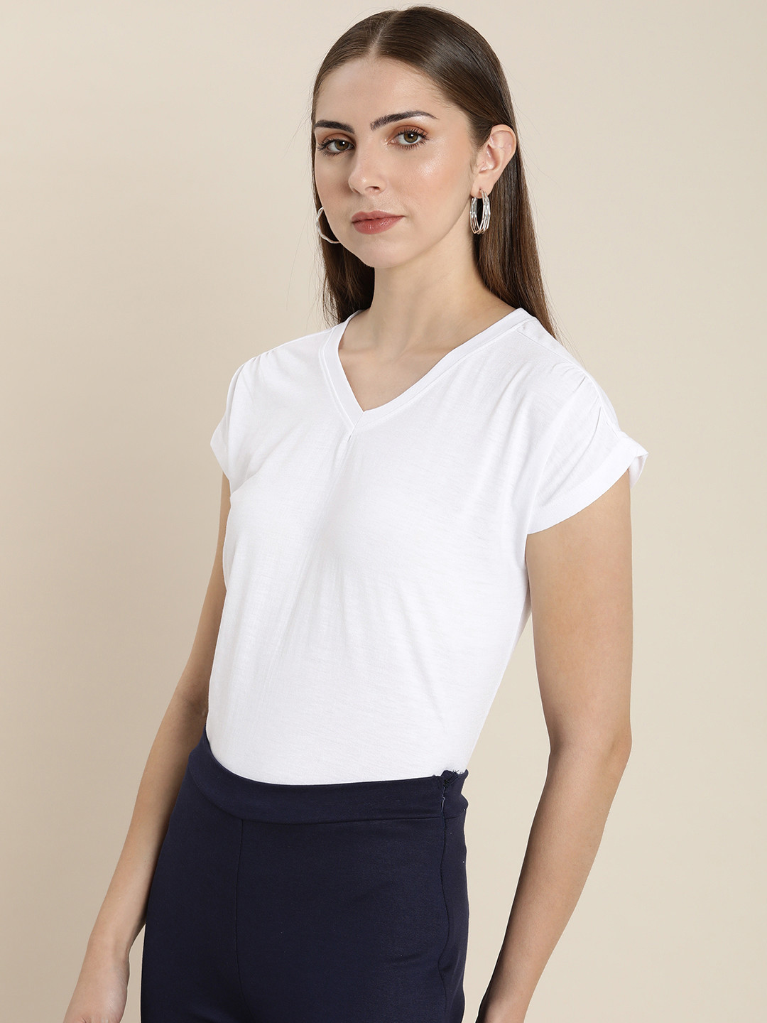

her by invictus V-Neck Extended Sleeves T-shirt, White