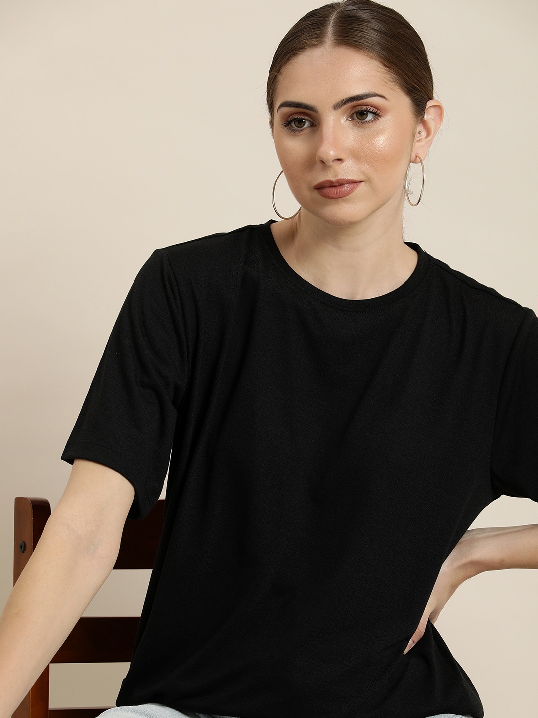 

her by invictus T-shirt, Black