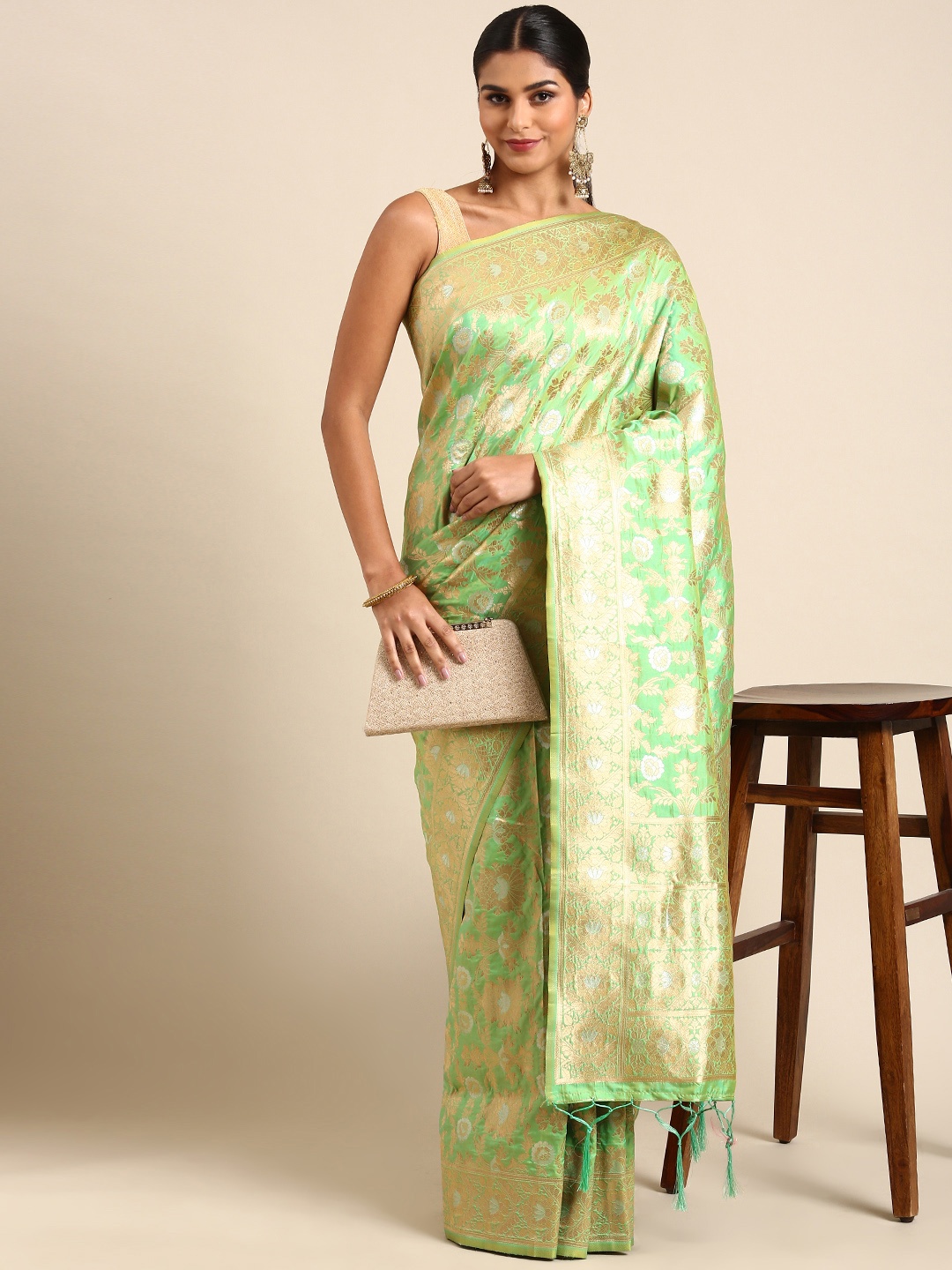 

Royal Rajgharana Saree Floral Zari Silk Blend Banarasi Saree, Sea green