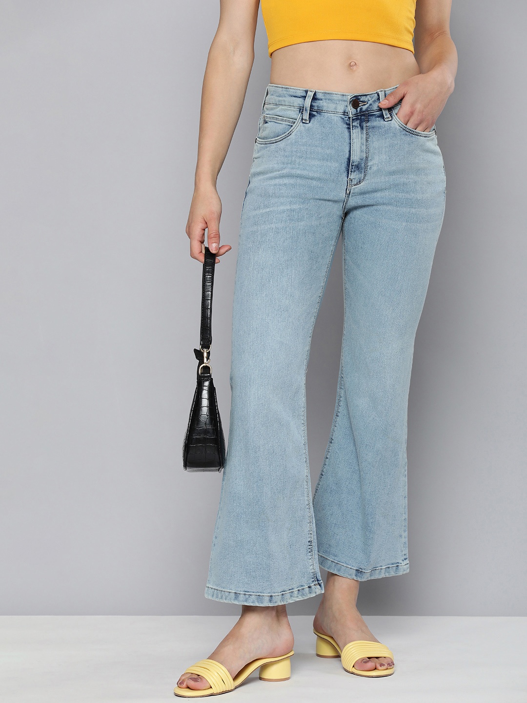 

HERE&NOW Women Flared Heavy Fade Acid Wash Stretchable Jeans, Blue