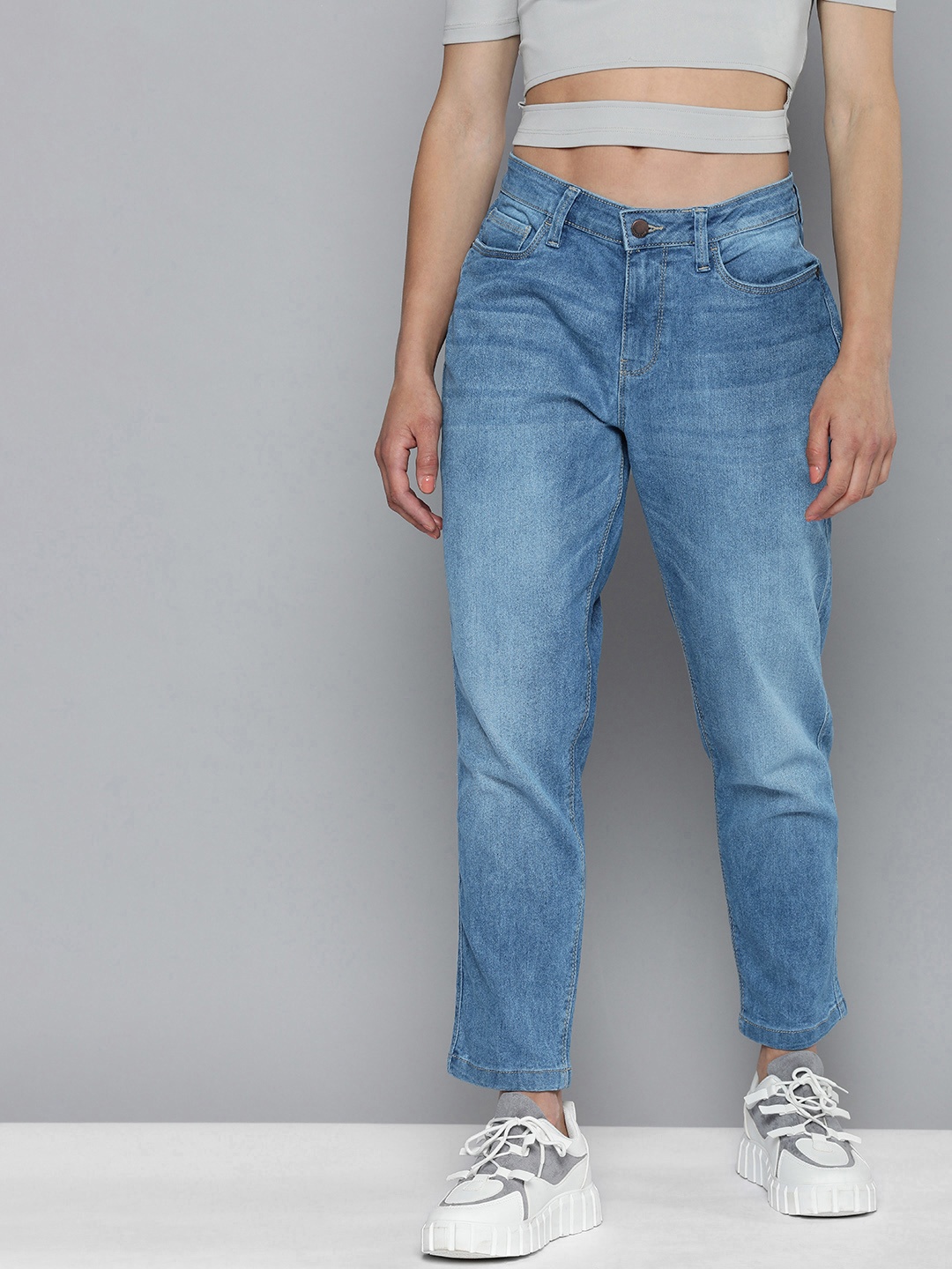 

HERE&NOW Women Mom Fit High-Rise Heavy Fade Stretchable Jeans, Blue