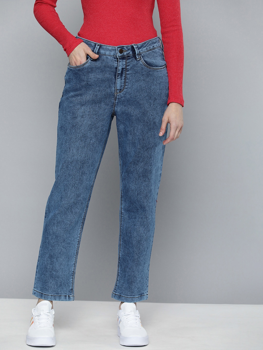 

HERE&NOW Women Boyfriend Fit Light Fade Acid Wash Stretchable Jeans, Blue