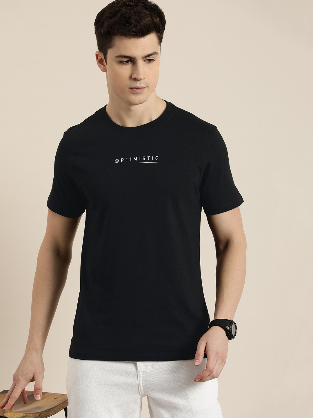 

INVICTUS Men Pure Cotton Solid With Typography Detail T-shirt, Black