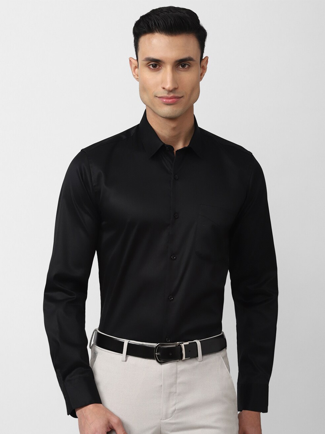 

Peter England Men Slim Fit Cotton Formal Shirt, Black