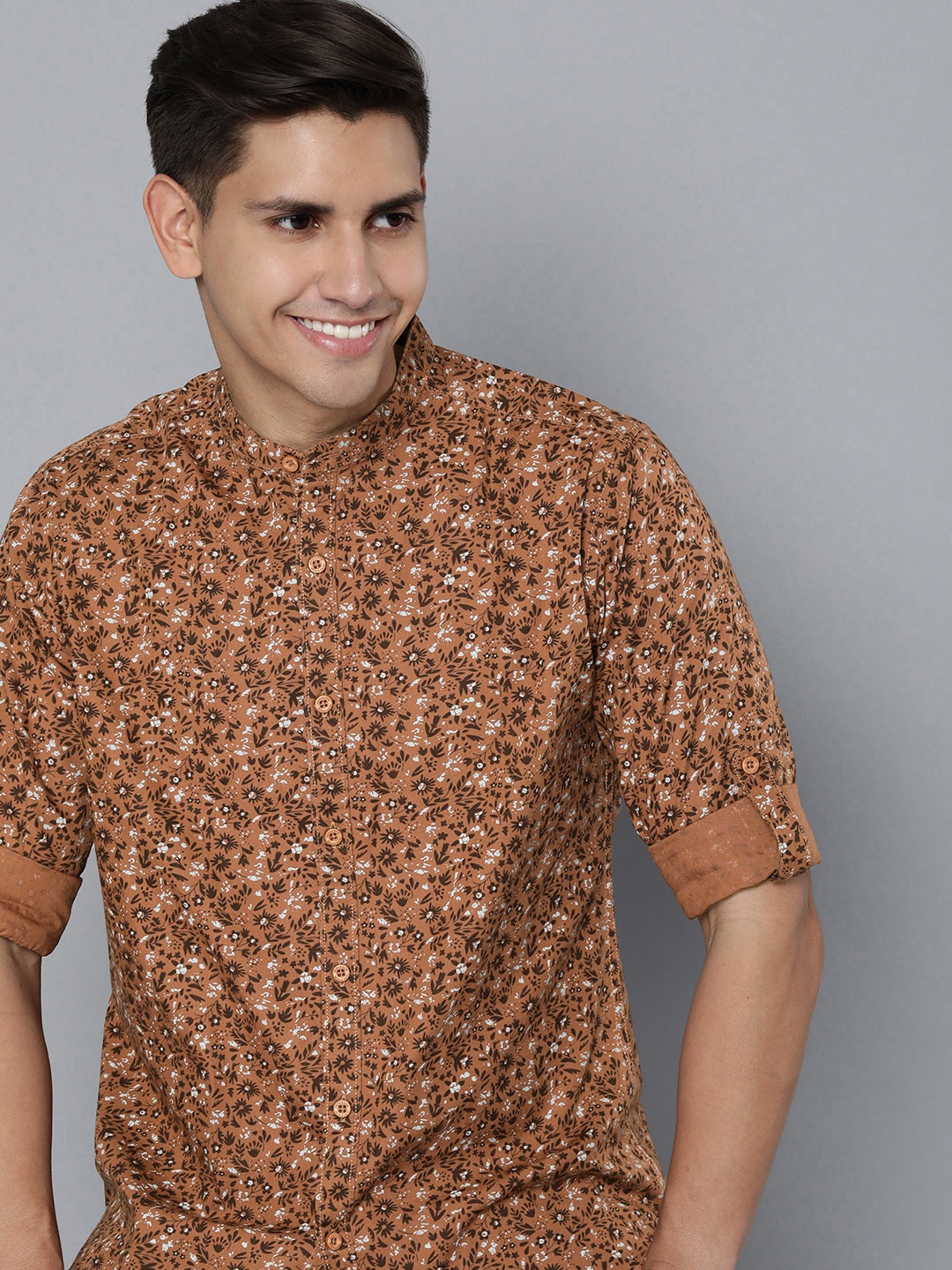 

HERE&NOW Men Floral Printed Pure Cotton Casual Shirt, Brown