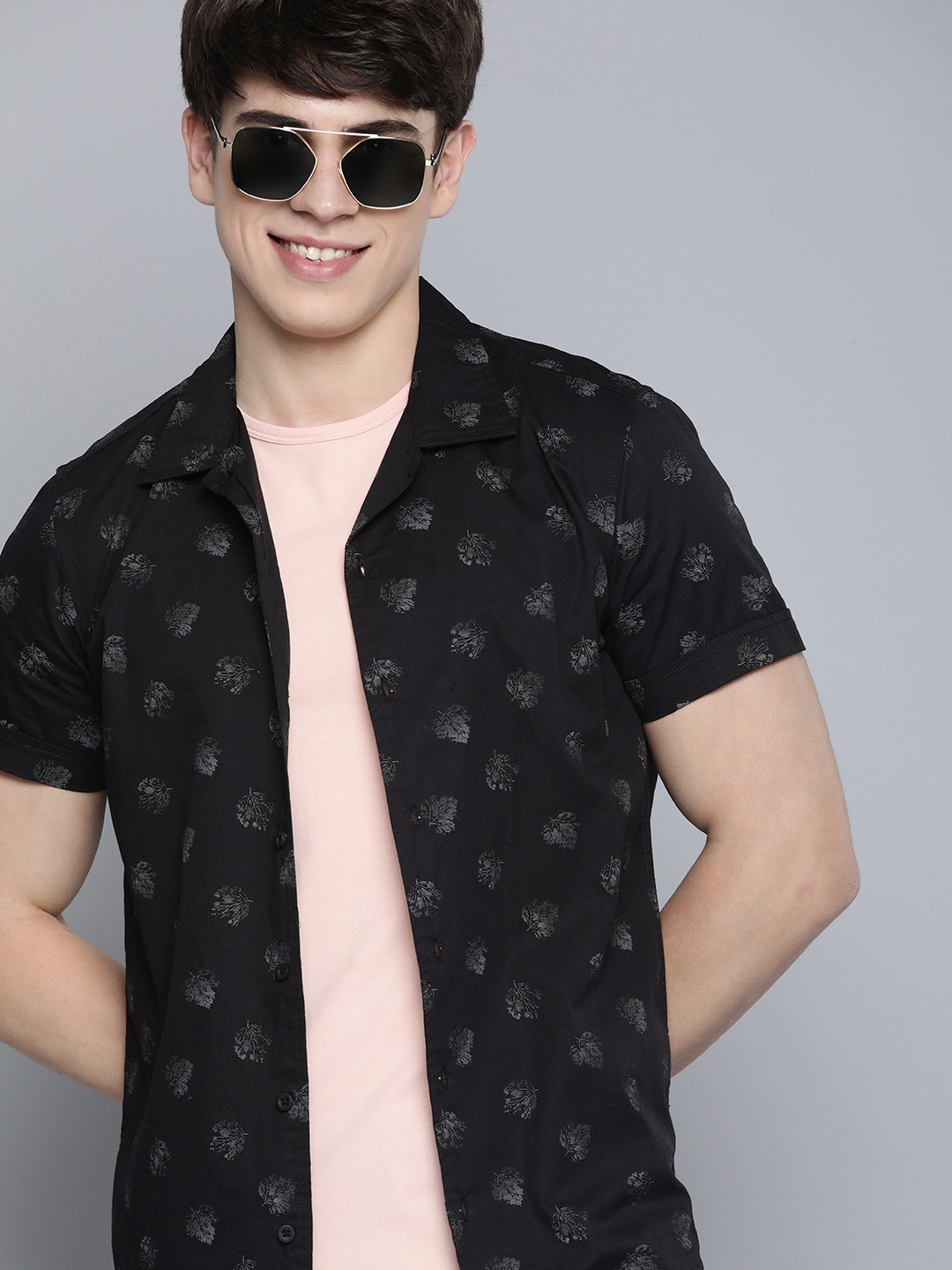 

HERE&NOW Cuban Collar Slim Fit Floral Printed Pure Cotton Casual Shirt, Black