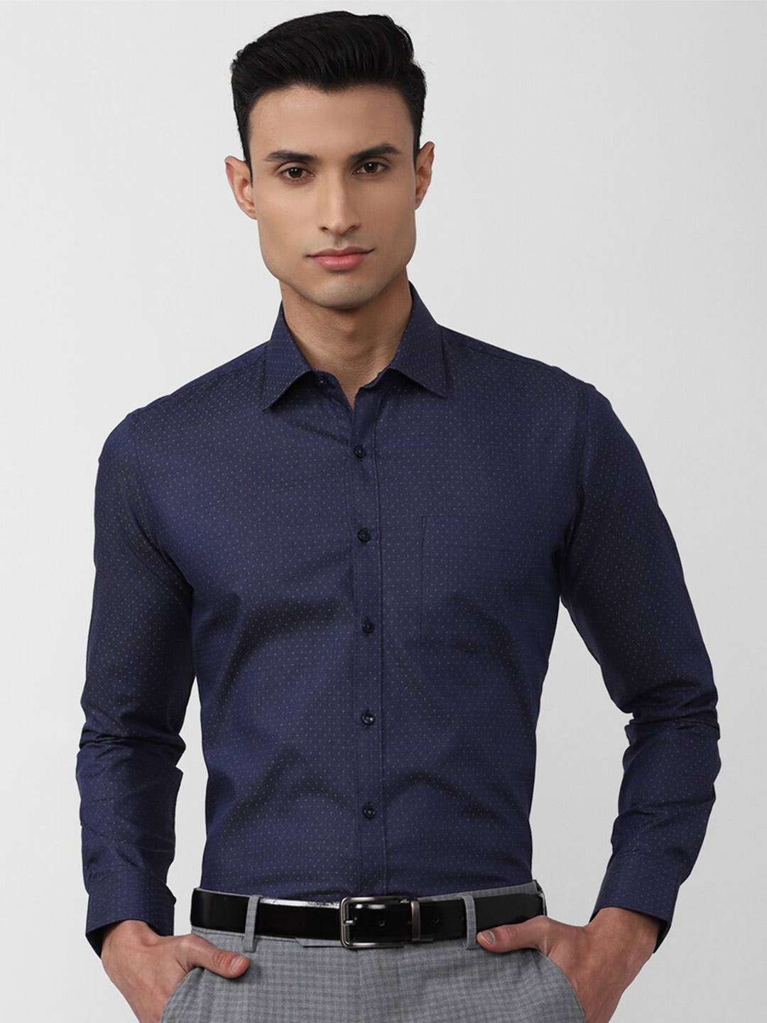 

Van Heusen Men Slim Fit Printed Pure Cotton Formal Shirt, Navy blue