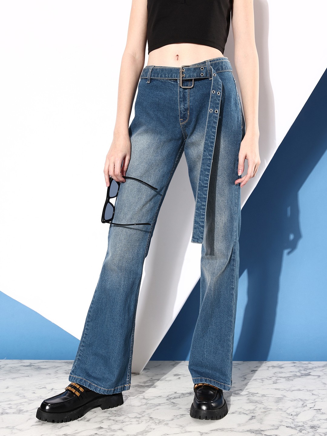 

The Roadster Life Co. Women Cool Blue Rodeo Bootcuts Low-Rise Jeans With A Belt