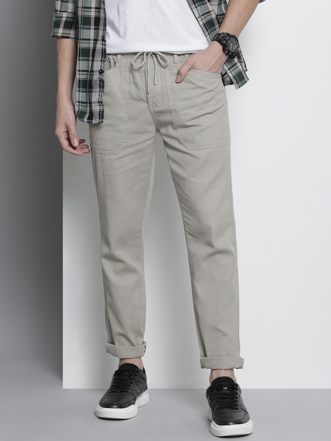 

The Indian Garage Co Men Grey Slim Fit Cotton Chinos Trousers