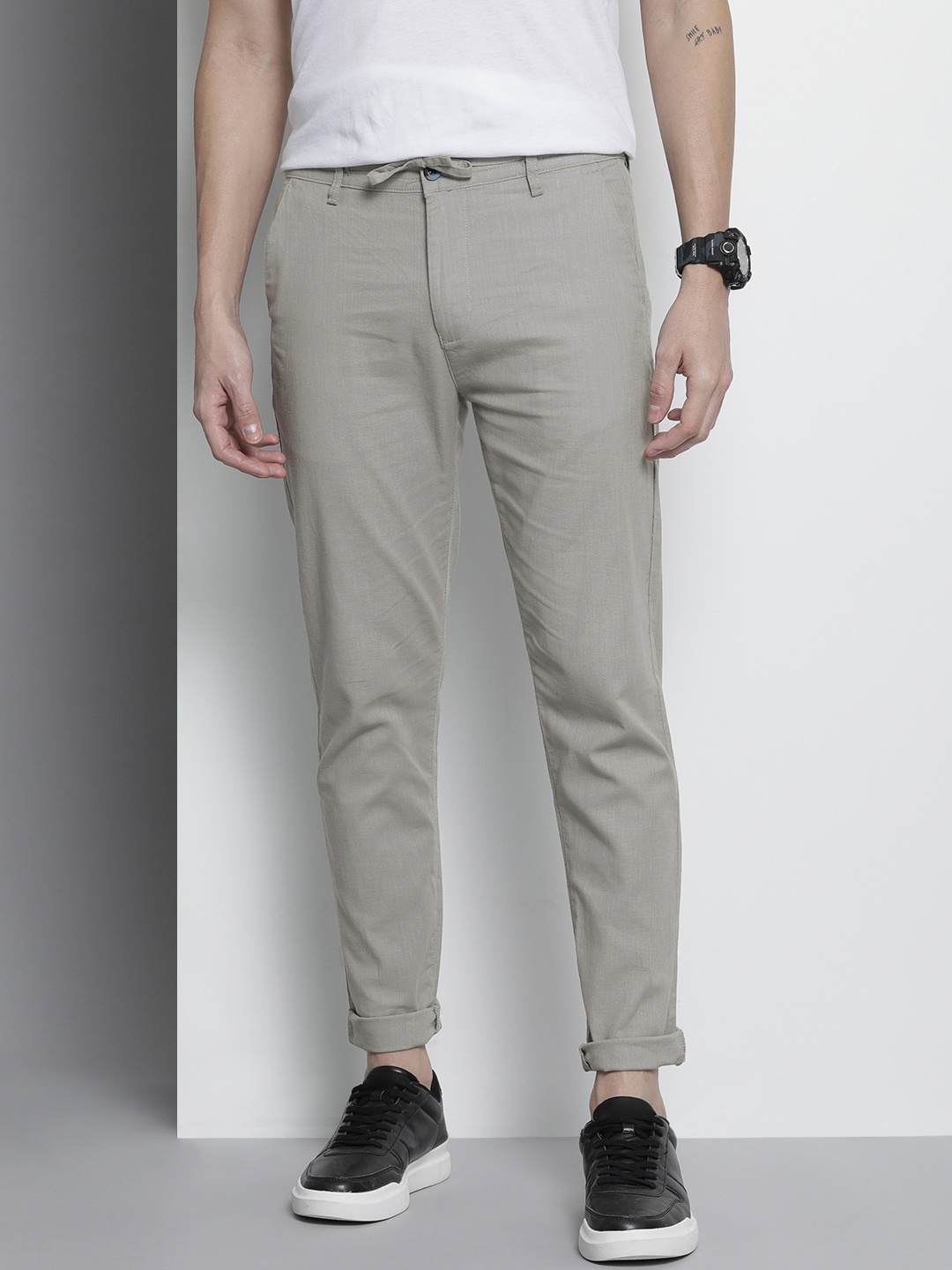 

The Indian Garage Co Men Grey Slim Fit Linen Blend Trousers