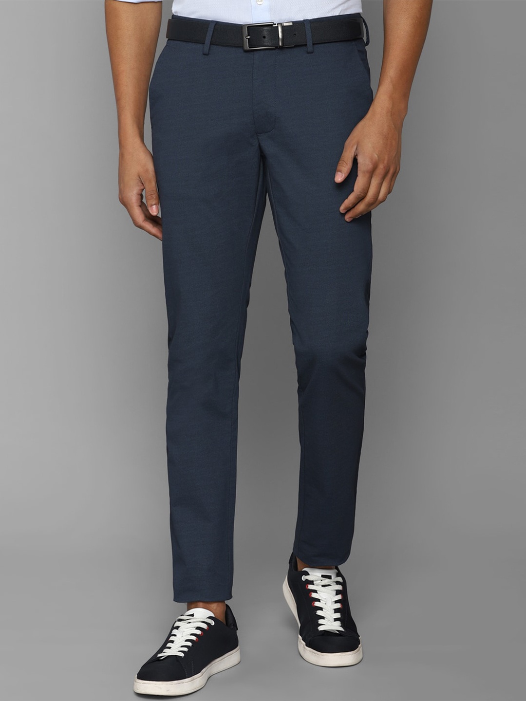 

Allen Solly Men Slim Fit Mid-Rise Trousers, Navy blue