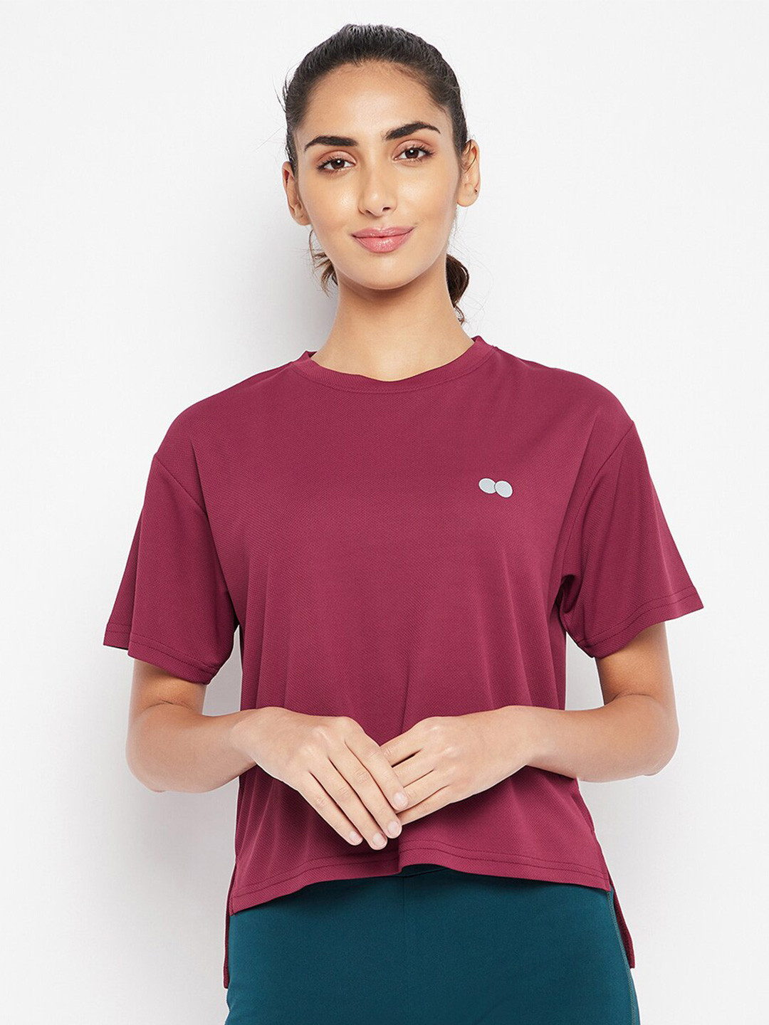 

Clovia Women Boxy Fit Active T-shirt, Maroon